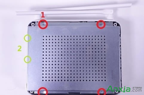 小米路由器怎么換硬盤(pán) 多圖詳解拆機(jī)過(guò)程
