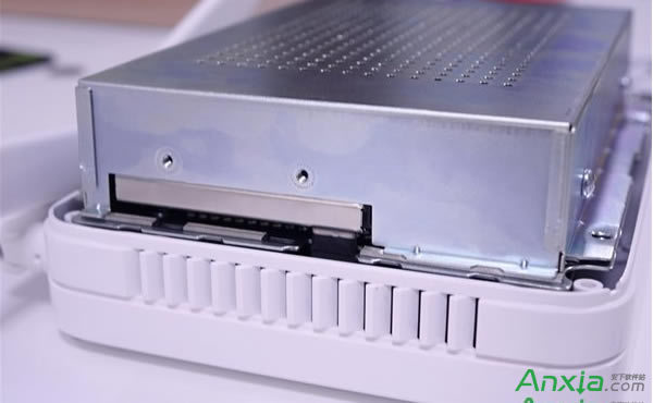 小米路由器怎么換硬盤(pán) 多圖詳解拆機(jī)過(guò)程