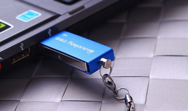 U�P������X�������C��ô��Q��